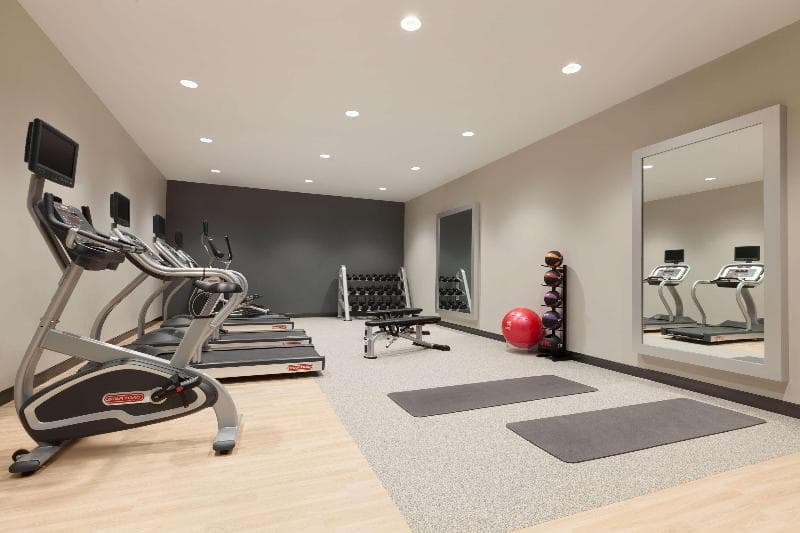 Embassy Suites by Hilton Wilmington Riverfront 2