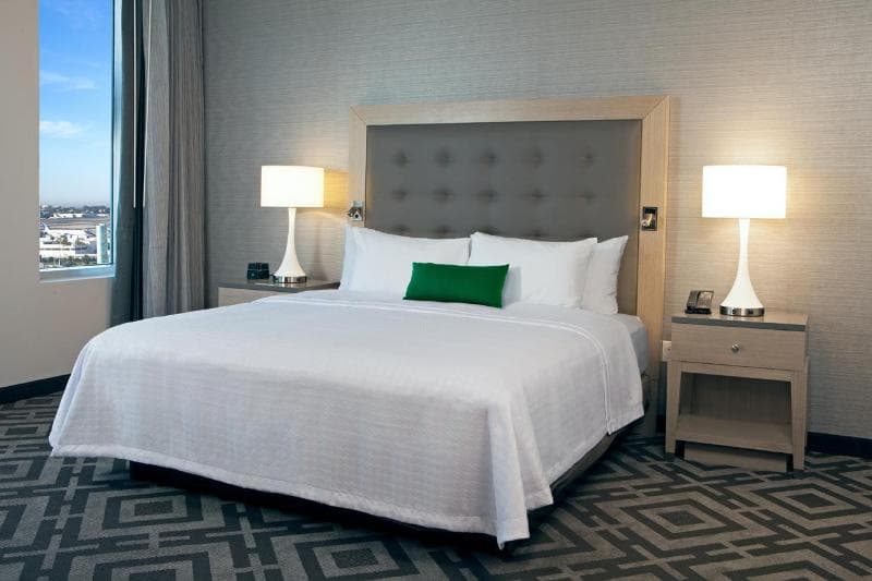 Homewood Suites by Hilton Los Angeles International Airport 3
