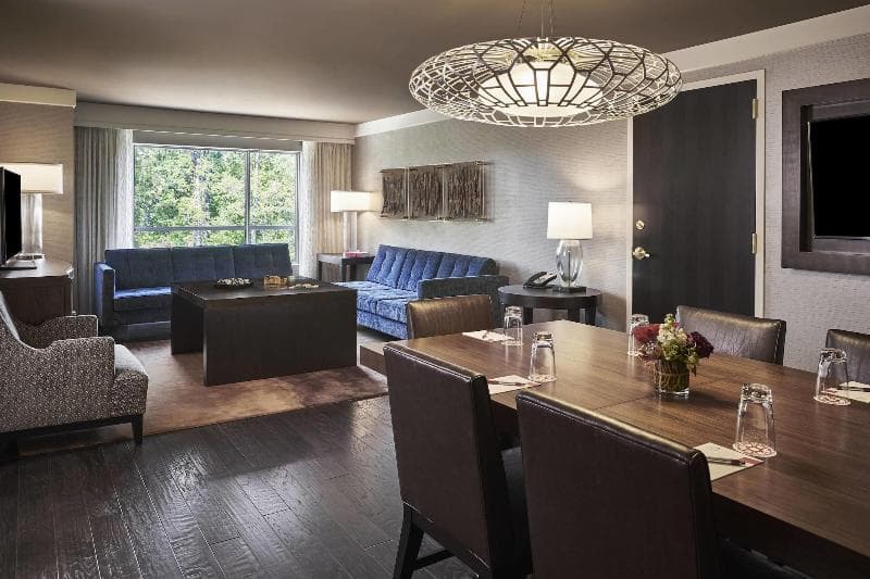 The Stateview Hotel, Autograph Collection 5