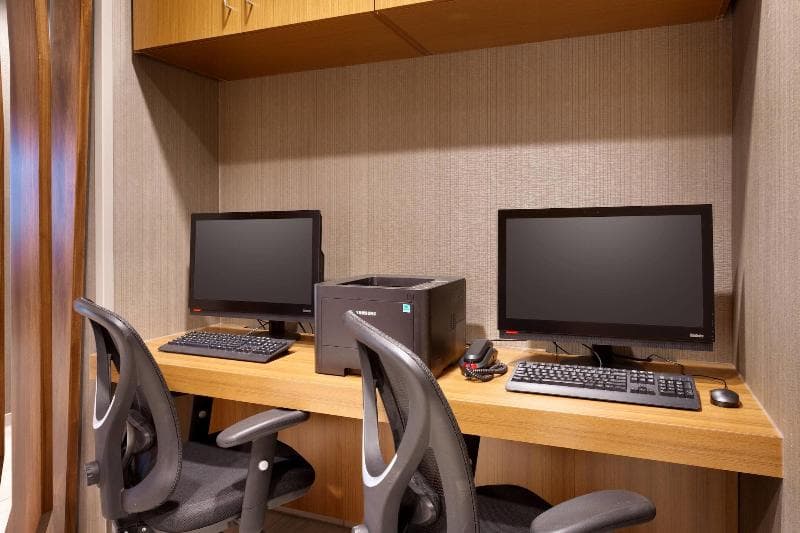 Springhill Suites Coralville photo 1