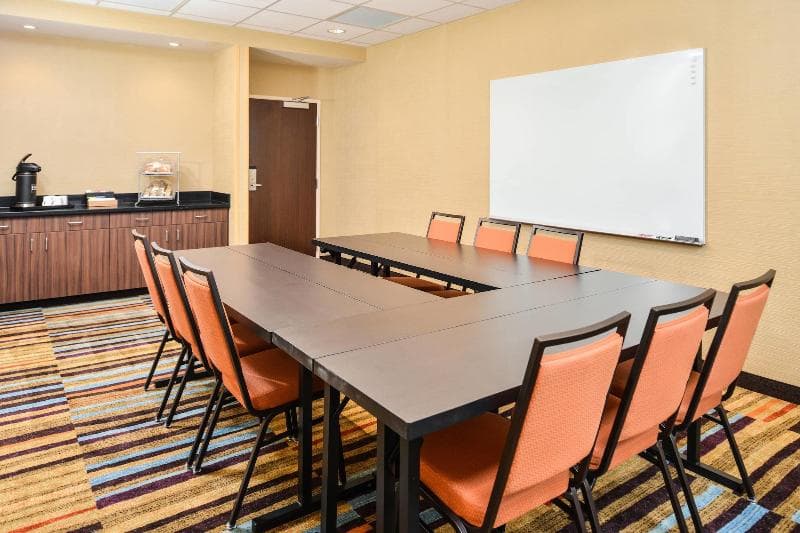 Fairfield Inn & Suites Warrensburg photo 1