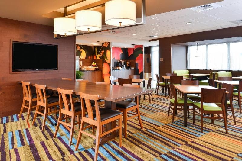 Fairfield Inn & Suites Warrensburg 3