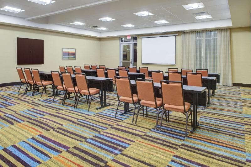 Fairfield Inn & Suites Bakersfield North/Airport photo 1