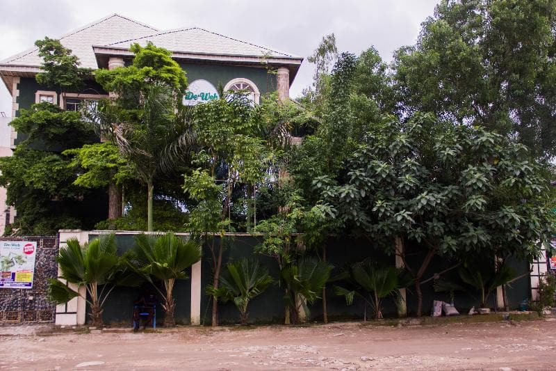 De Web Hotel & Lodge 2
