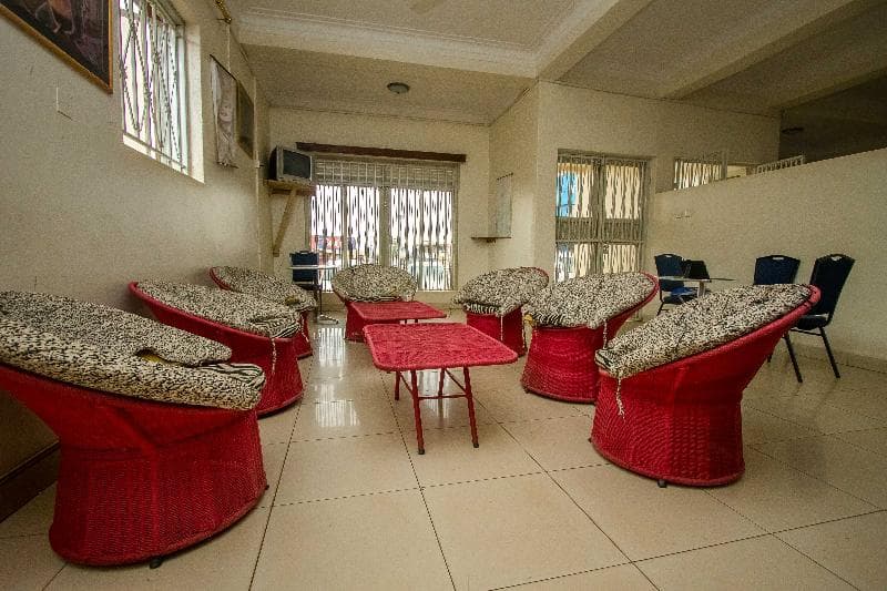 Town Lodge Tororo 4