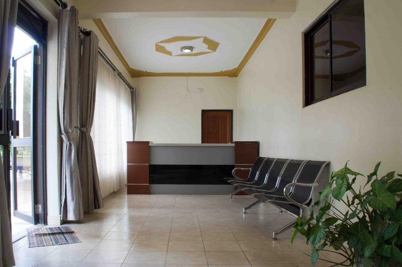 7 Eleven Hotel 2