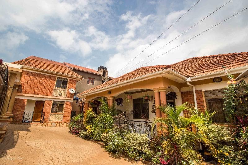 Albert Suites main