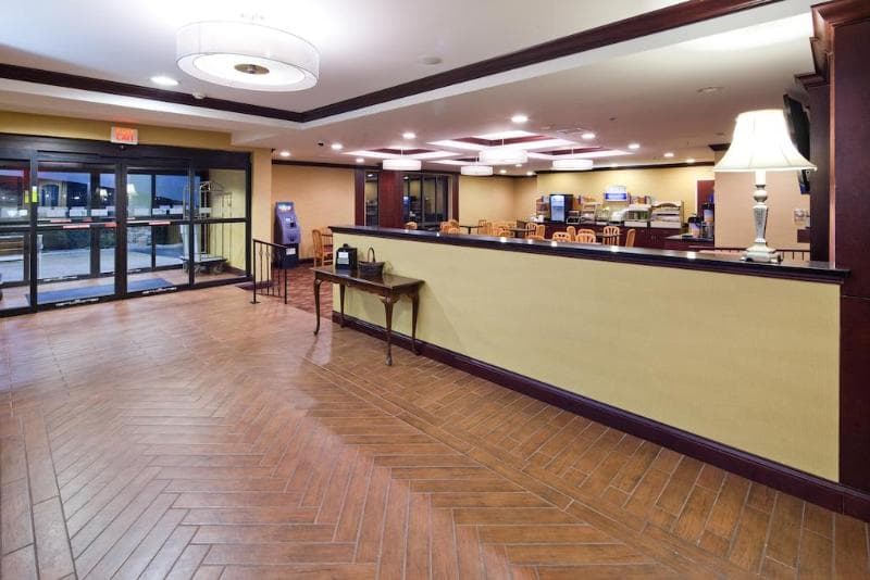 Quality Inn & Suites Lawrenceburgh Area photo 1