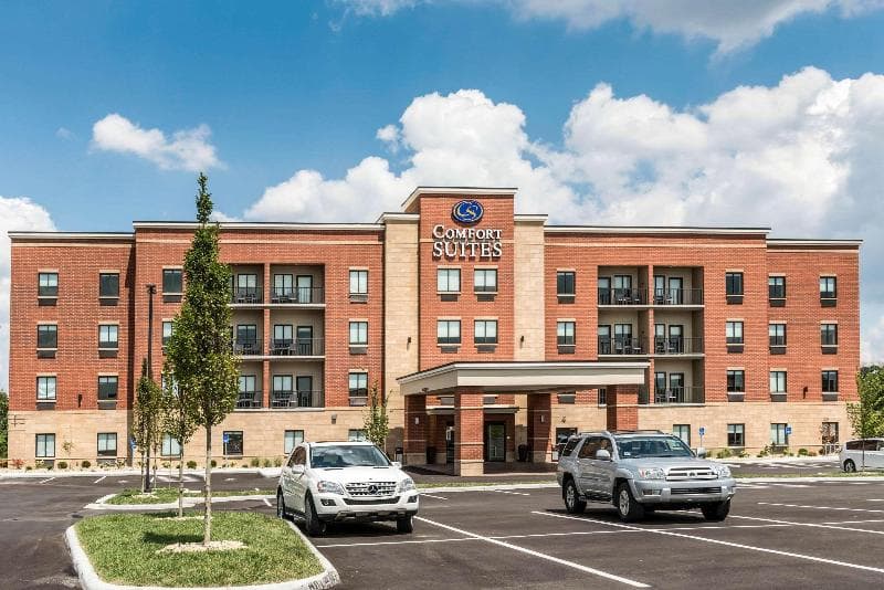 Comfort Suites photo 1