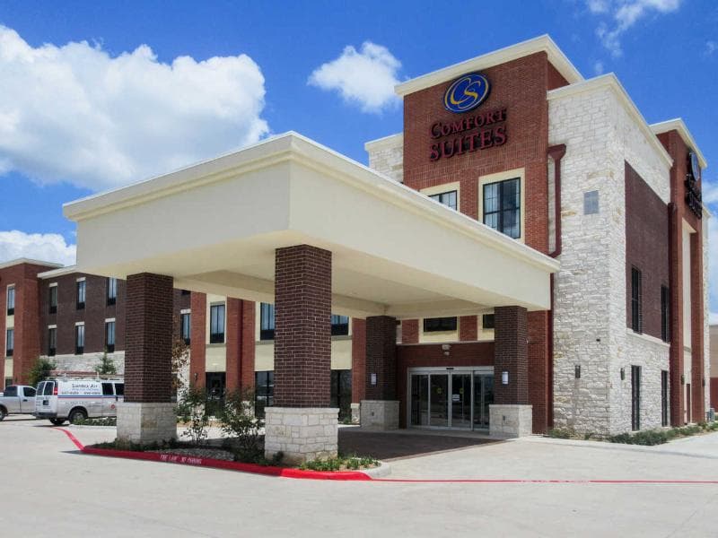 Comfort Suites 4