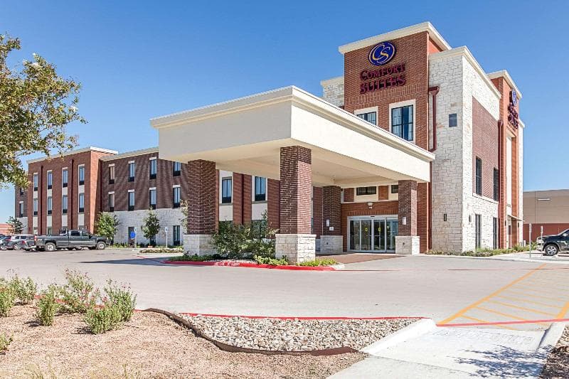 Comfort Suites photo 1