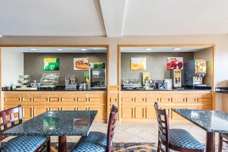 Quality Inn & Suites Hotel Muncie 5