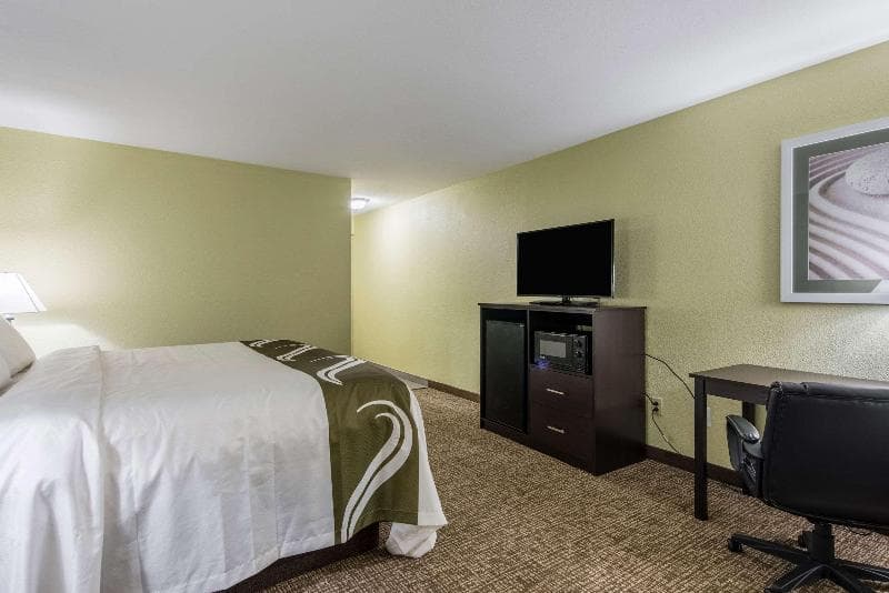 Quality Inn & Suites Hotel Muncie 3