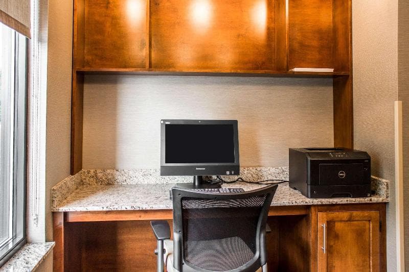 Comfort Suites Hartville photo 1