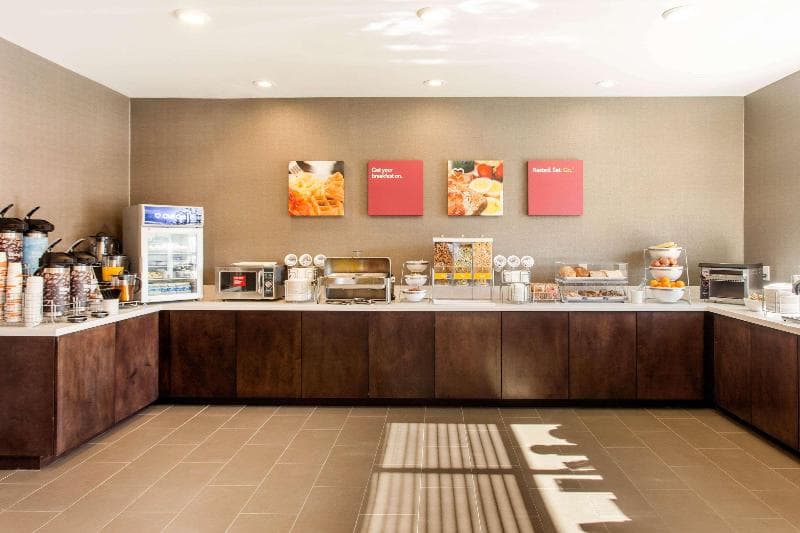 Comfort Suites