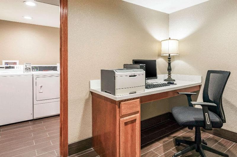 Comfort Inn photo 1