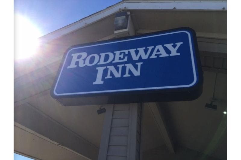 Americas Best Value Inn Elm Creek 2