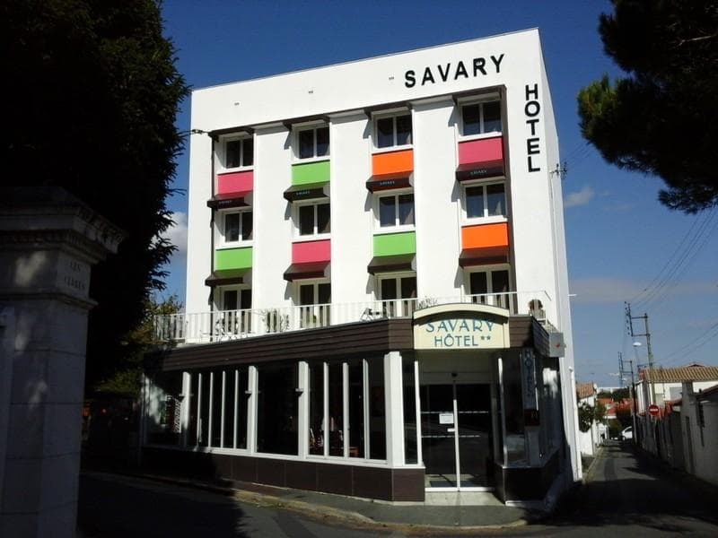 Hotel Savary main