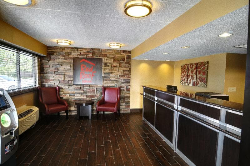 Red Roof Inn Flint - Bishop Airport 4