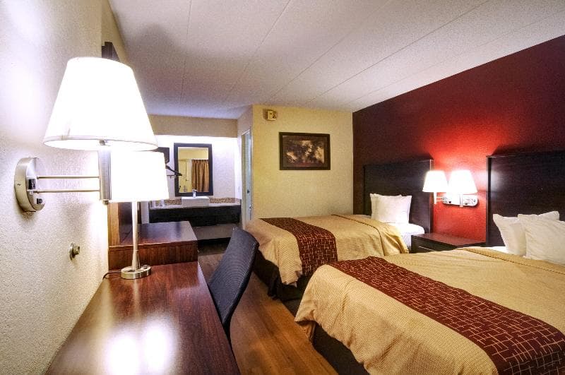 Red Roof Inn Flint - Bishop Airport photo 1