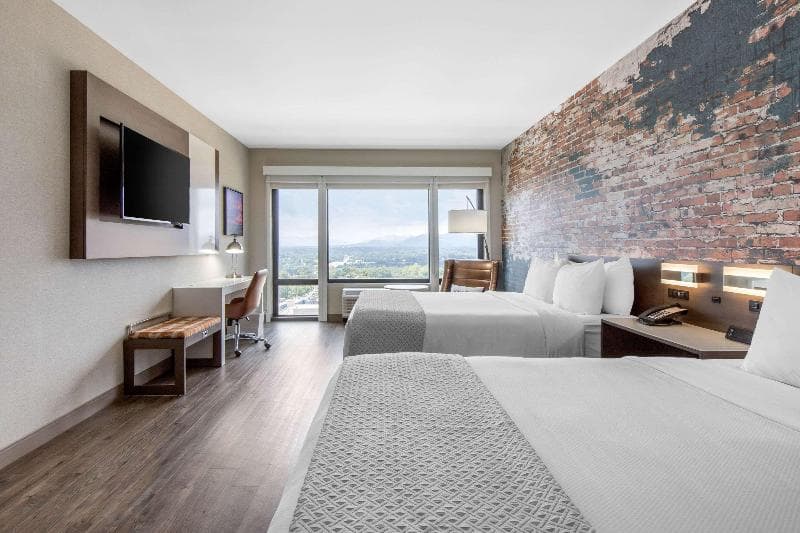 Cambria Hotel & Suites Downtown Asheville 4