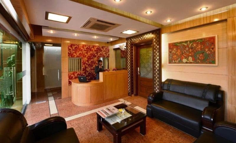 Hotel Kastor International 5
