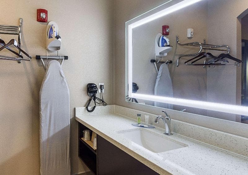 Econo Lodge Inn & Suites Houston NW-Cy-Fair 3