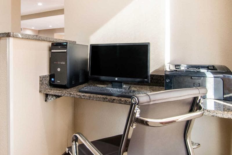 Comfort Inn & Suites Junction City - near Fort Riley photo 1