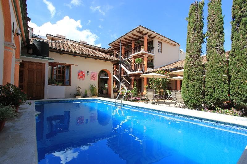 La Casa De Mama main