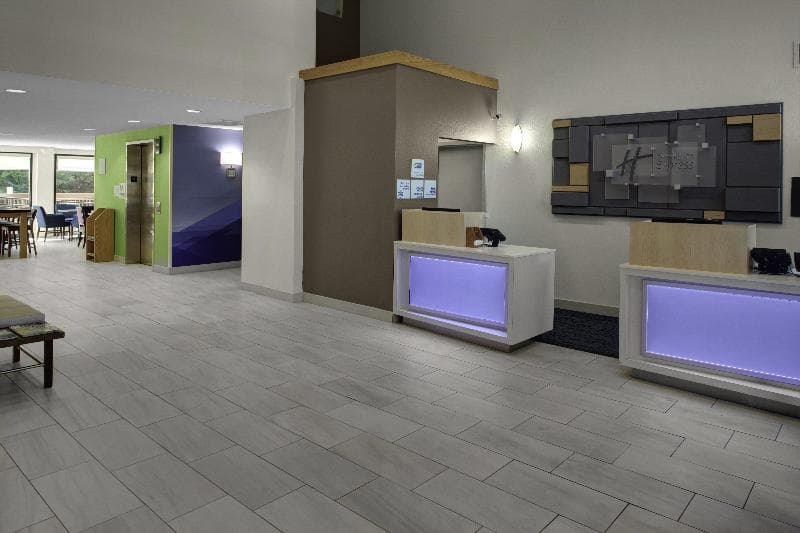 Holiday Inn Express Richmond-Mechanicsville 3