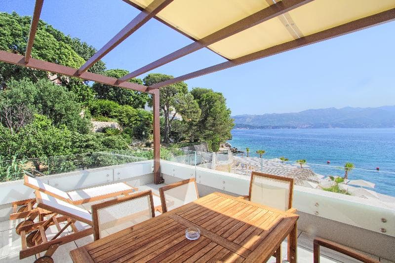 Kalamota Beach House 4