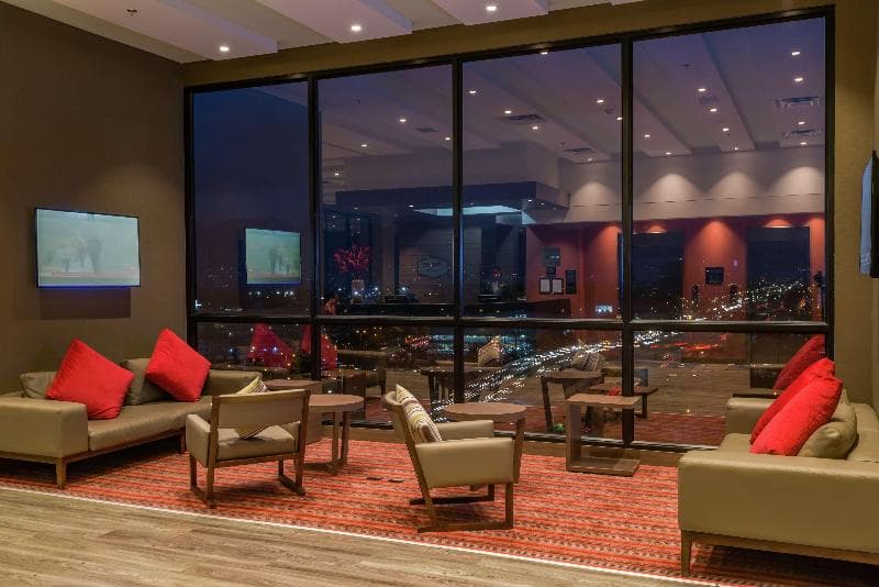 Hampton By Hilton Bogota Airport 5