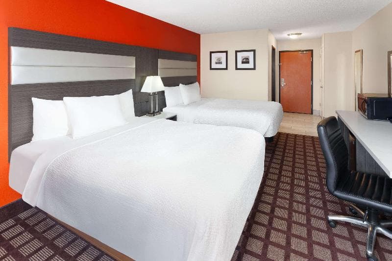 AmericInn by Wyndham Hudson 3