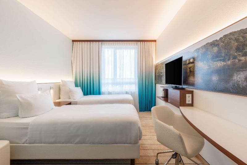 Comfort Hotel Frankfurt Airport West 4