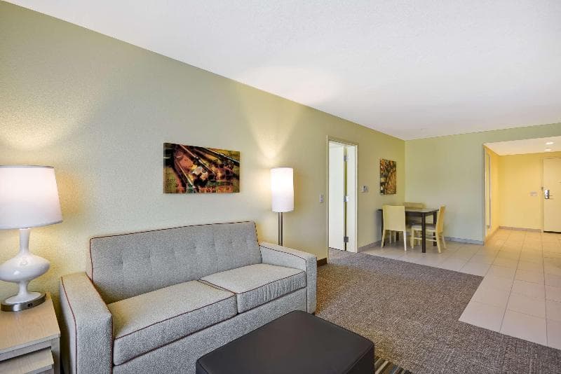 Home2 Suites by Hilton North Dallas Central Expy photo 1