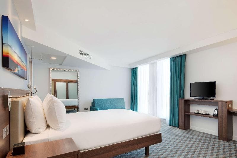 Hampton by Hilton London Stansted Airport 4