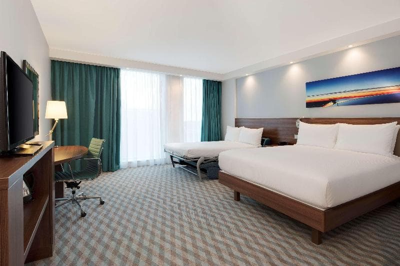Hampton by Hilton London Stansted Airport 5