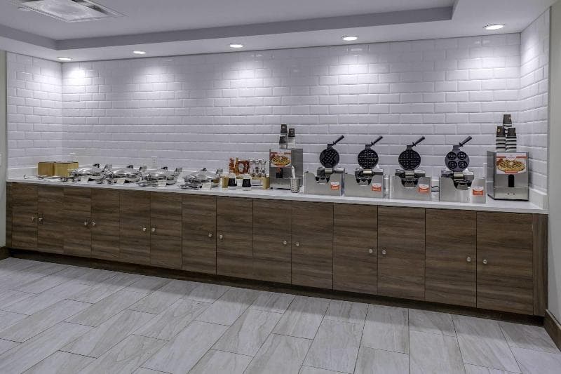 Fairfield Inn & Suites Dallas Downtown 4