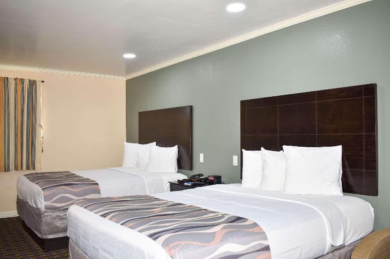 Rodeway Inn Swainsboro 3