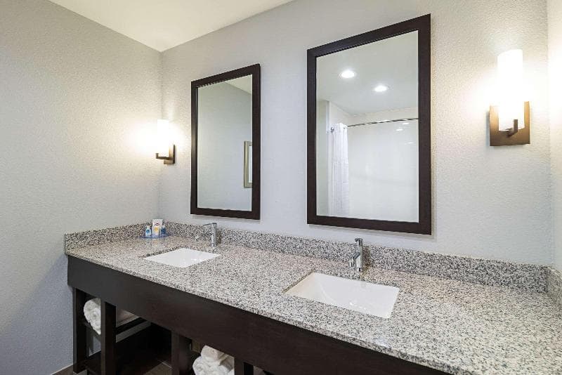 Comfort Inn & Suites Oklahoma City Near Bricktown main