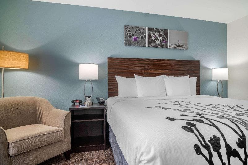 Sleep Inn & Suites photo 1