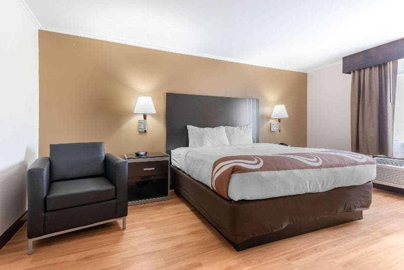 Quality Inn 5