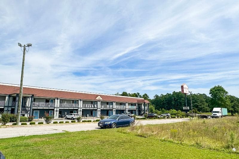 Executive Inn Ridgeway I-77 3