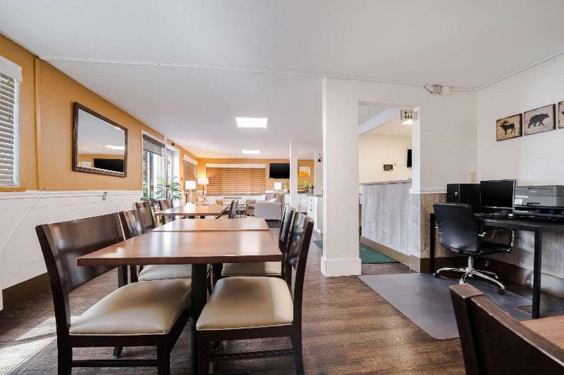 Quality Inn & Suites Silverdale 5
