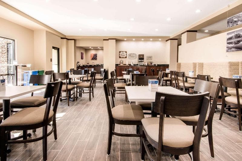 Mainstay Suites Moab Near Arches National Park 4