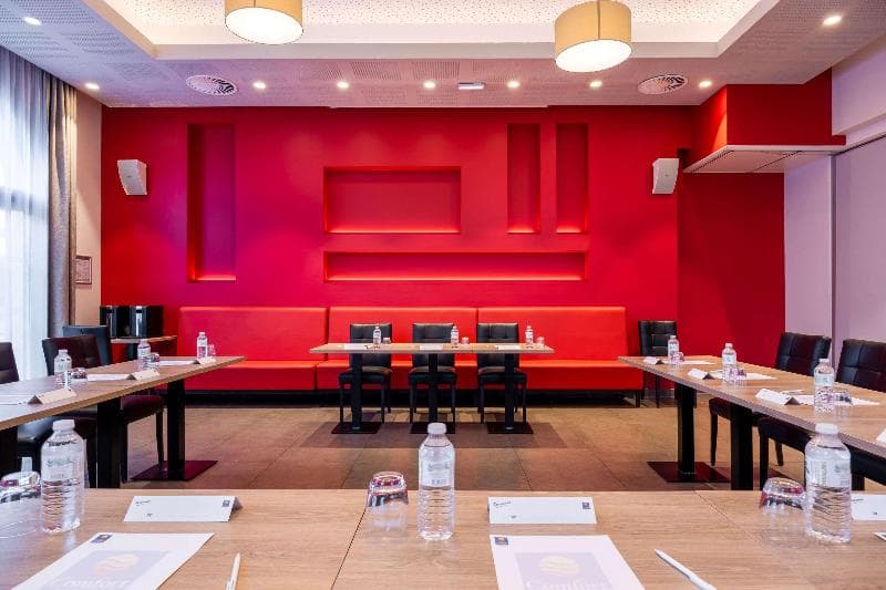 Comfort Hotel Figeac main