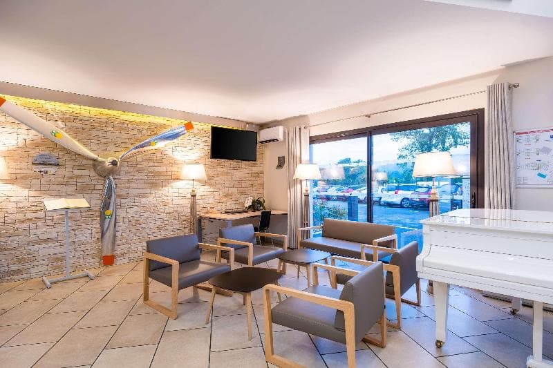 Comfort Hotel Figeac 4