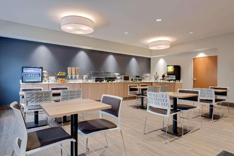 Microtel Inn & Suites By Wyndham Clarion 3