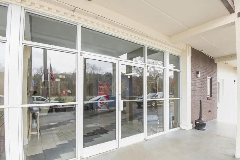 Econo Lodge 2