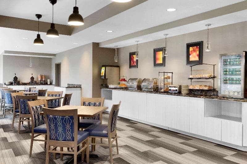 Days Inn & Suites By Wyndham Warman Legends Centre 3